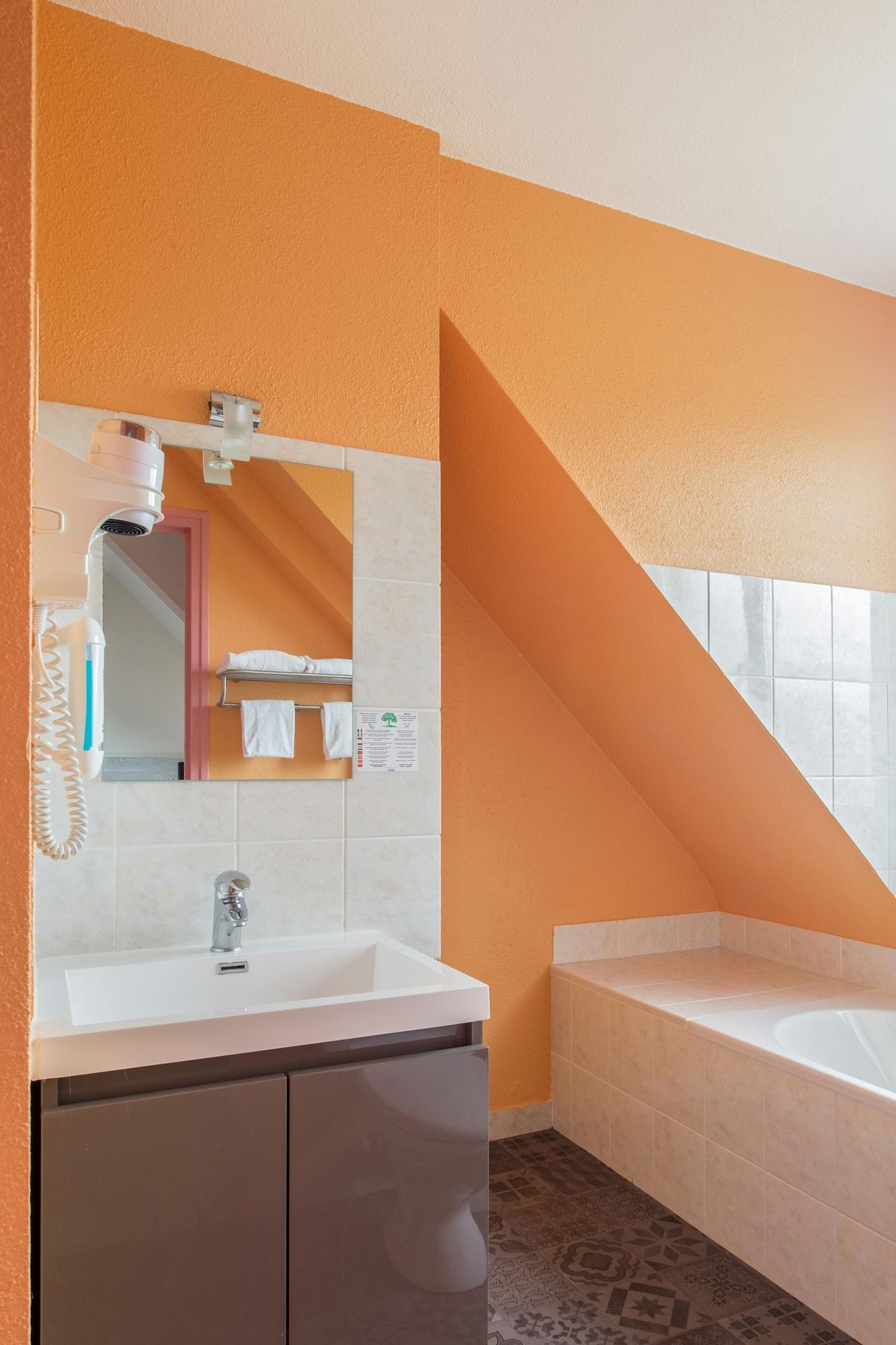 Inter-Hotel Le Mont Saint-Michel Sud Les Quatre Salines Roz-sur-Couesnon Exterior foto