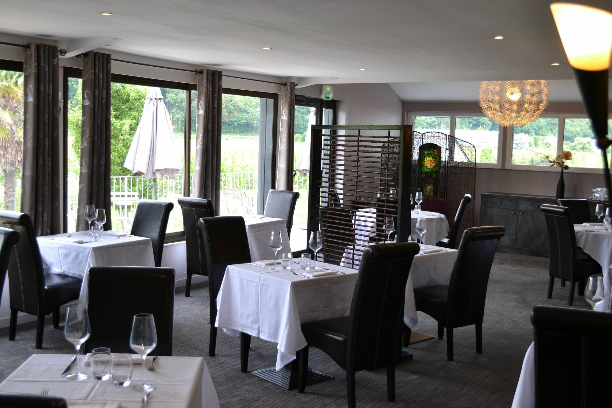 Inter-Hotel Le Mont Saint-Michel Sud Les Quatre Salines Roz-sur-Couesnon Exterior foto