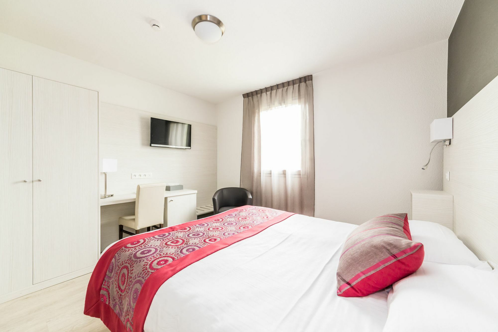Inter-Hotel Le Mont Saint-Michel Sud Les Quatre Salines Roz-sur-Couesnon Exterior foto